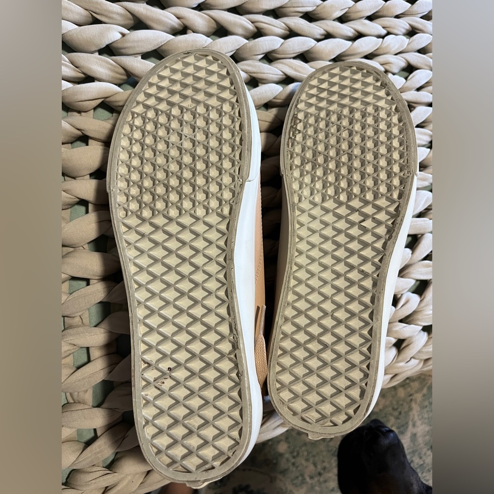 Vans - Picture 3 of 3